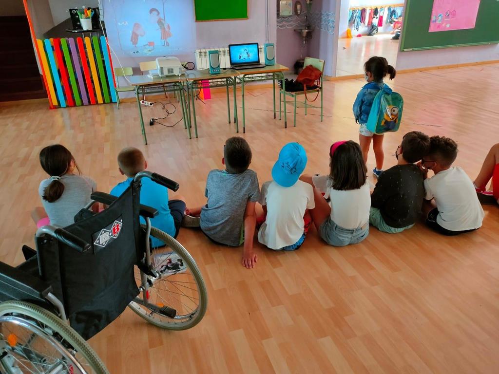 ´Ponte no meu lugar´, unha charla de sensibilización impartida por COGAMI a escolares de O Carballiño