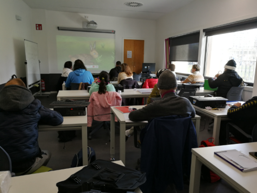 COGAMI inicia curso de comunicación en lingua castelá en Vigo