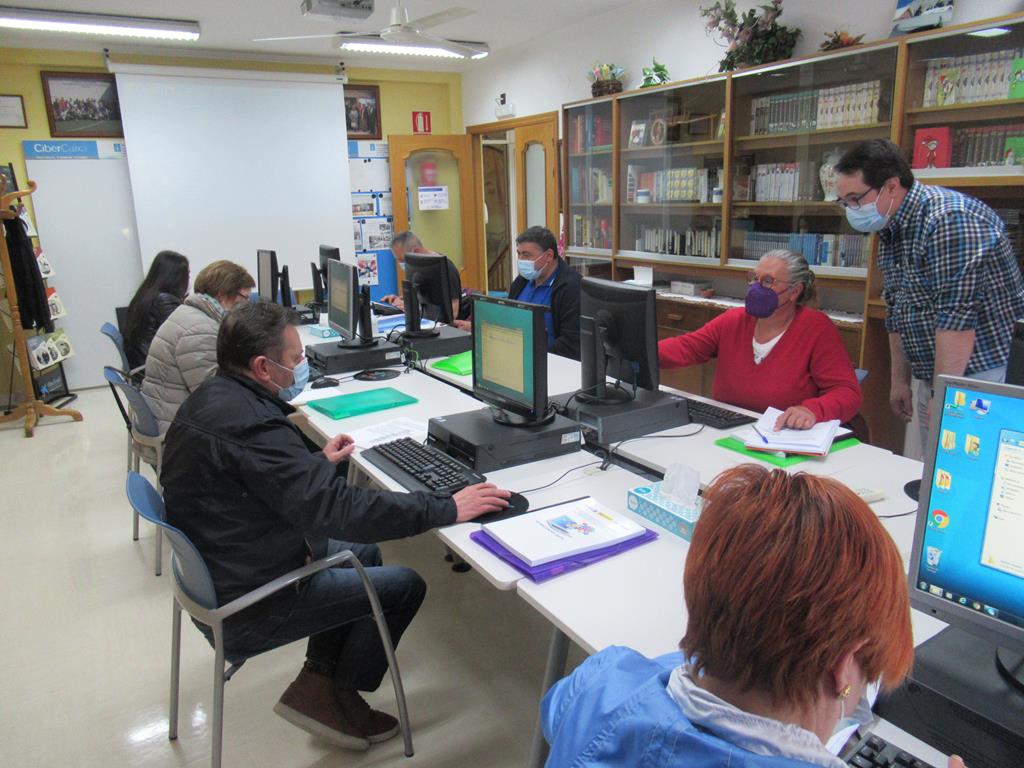 COGAMI imparte en Vilalba un curso de alfabetización dixital 