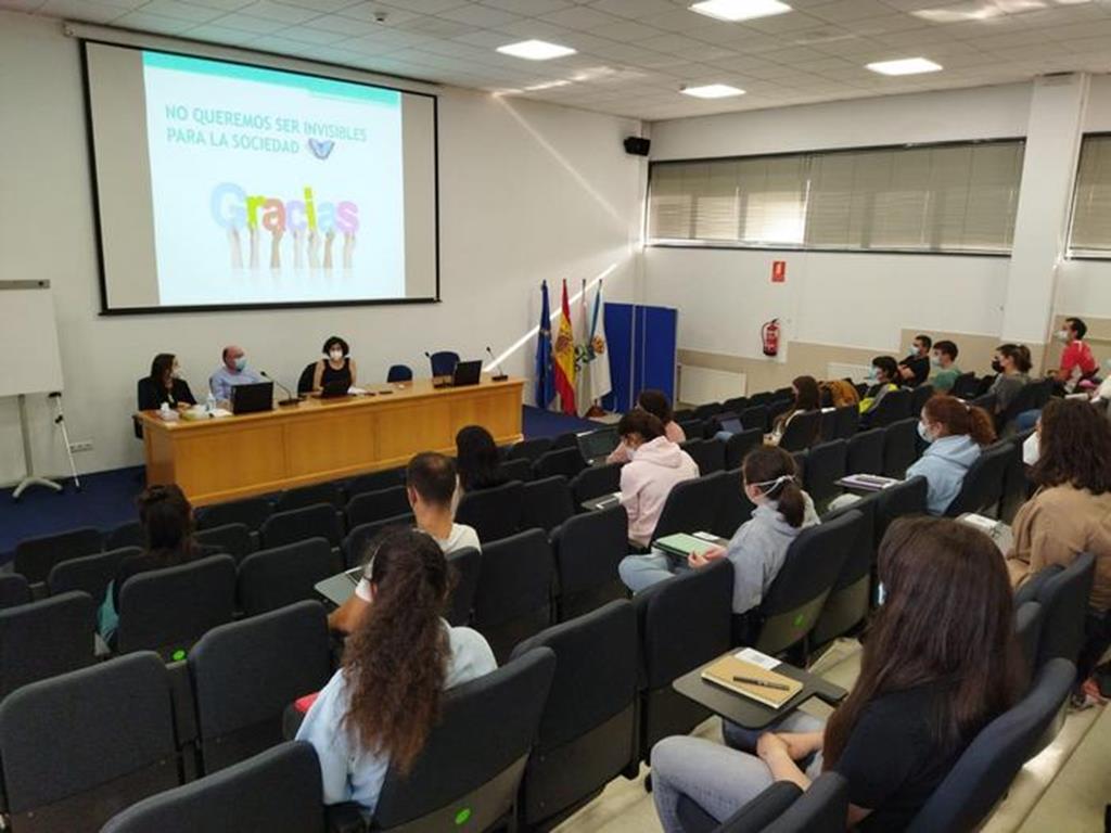 AGL imparte unha charla sobre o linfedema e lipedema na facultade de Fisioterapia