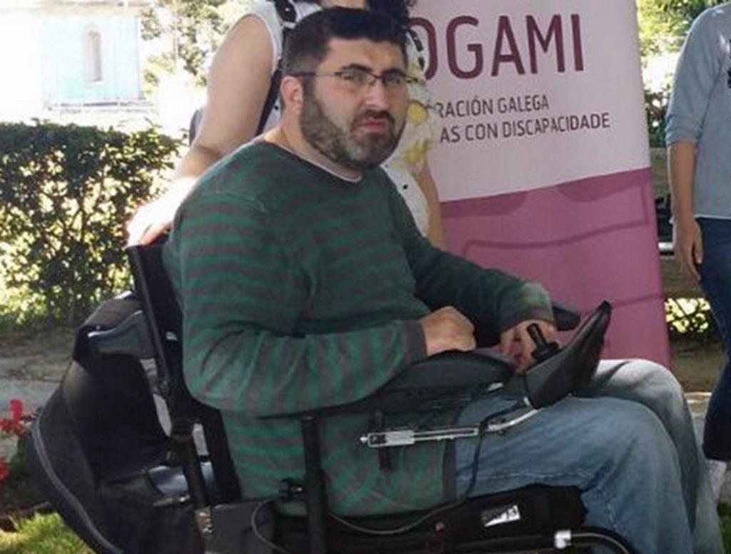 Iván Pombo: “ser voluntario faite sentir ben porque ves que a túa colaboración é útil”