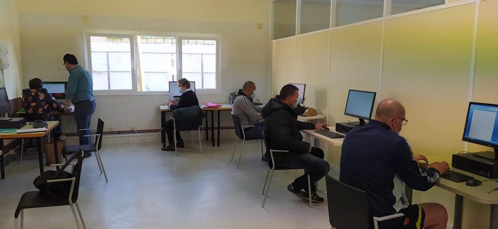 COGAMI imparte un curso de alfabetización dixital no que participan oito persoas  en Lugo 