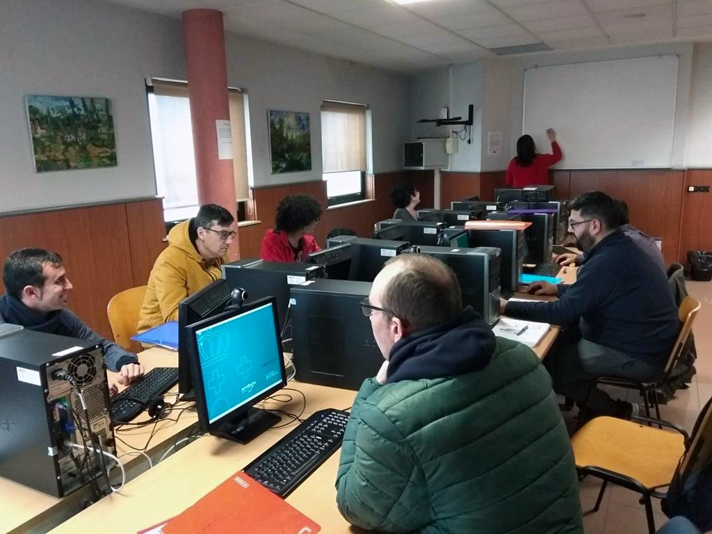COGAMI inicia curso de xestión almacén en Boiro 