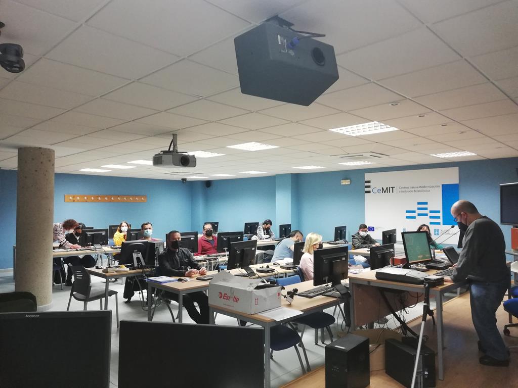COGAMI inicia en O Barco de Valdeorras un curso de alfabetización dixital no que se forman dez persoas con discapacidade