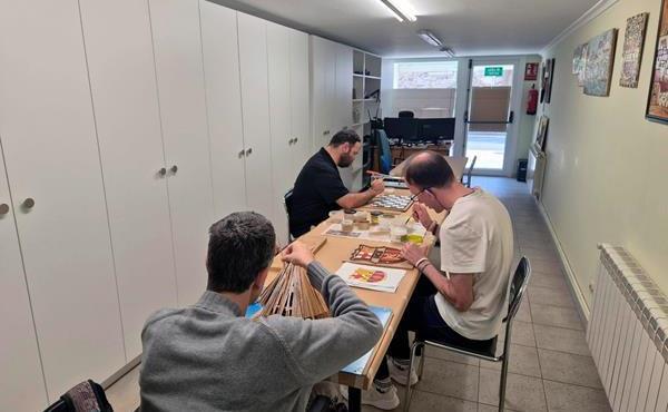 A Asociación AGORA mellora e adecúa as instalacións do centro de atención diúrna de Monforte para facelas máis accesibles
