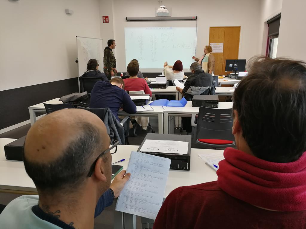 COGAMI imparte curso de competencia matemática dirixido a persoas con discapacidade de Vigo