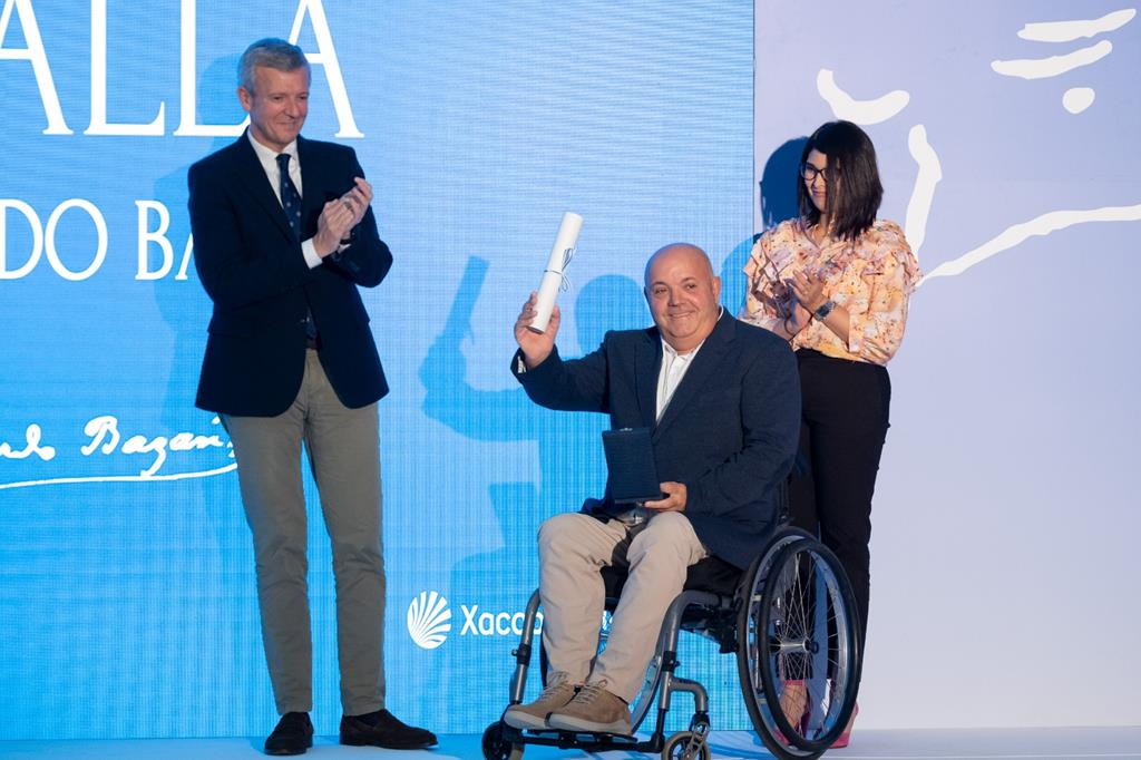 Íntegro recibe a Medalla Emilia Pardo Bazán polo seu traballo con mulleres con discapacidade en favor da inclusión social e a igualdade