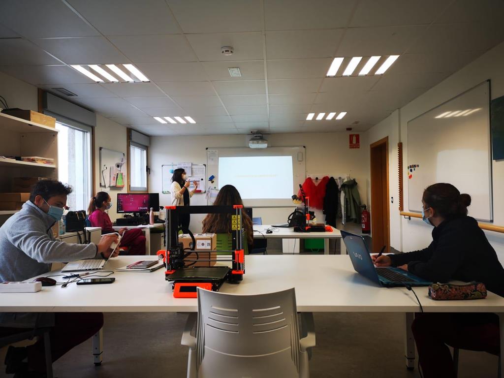 Tecnoloxía 3D para incentivar o deseño de produtos de apoio nos centros de recursos de COGAMI