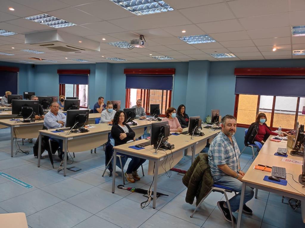 COGAMI inicia en Marín curso de recepcionista dirixido a persoas con discapacidade
